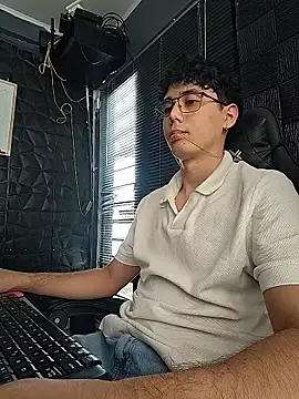 Snapshot of jacobs_shelby chatting on January 2026 08:45:02 PM jacobs shelby online show from January 2026 08:45:02 PM