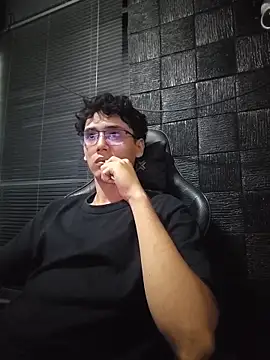 Snapshot of jacobs_shelby chatting on February 2026 10:31:02 PM jacobs shelby online show from February 2026 10:31:02 PM