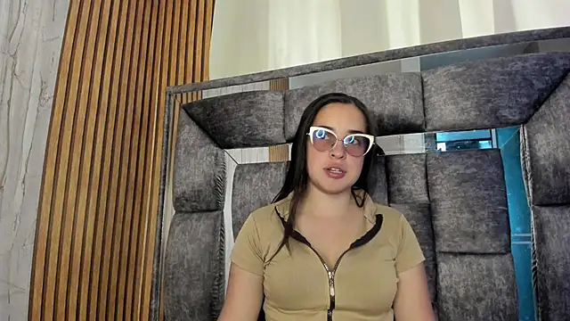 Cherry  Hot online show from November 2025 05:50:01 PM