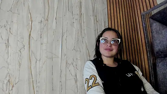 Cherry  Hot online show from November 2025 05:40:01 AM