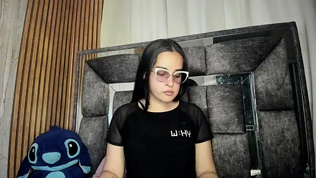 Cherry  Hot online show from October 2025 10:20:01 PM