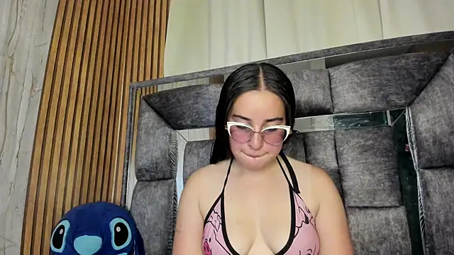 Cherry  Hot online show from November 2025 10:13:02 PM