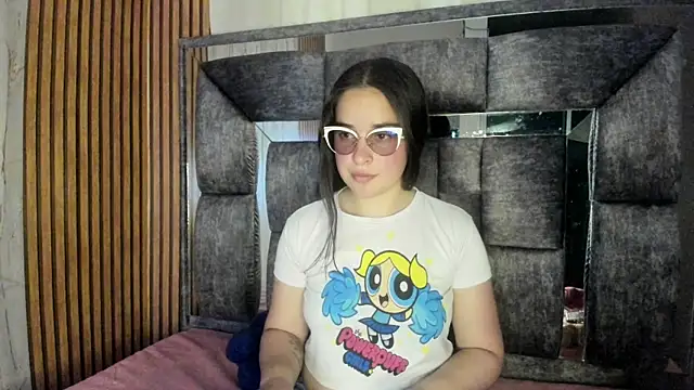 Cherry  Hot online show from September 2025 10:17:02 PM