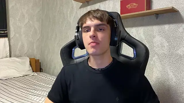 elliot scott online show from September 2025 10:27:01 PM