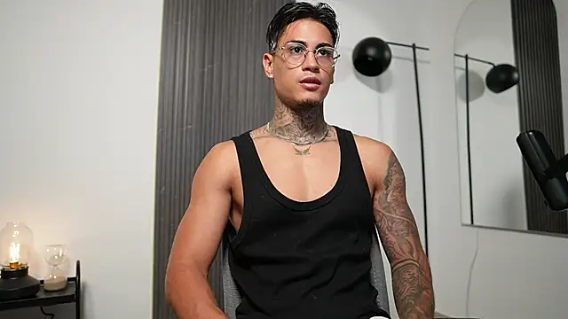 AxelVilla  online show from September 2025 08:04:02 PM