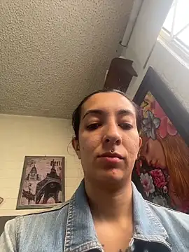 SALOME KORLAND online show from October 2025 07:00:02 PM