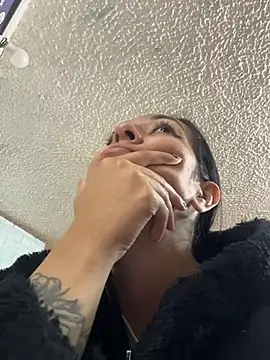 SALOME KORLAND online show from November 2025 03:12:02 PM