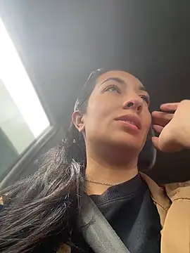 Snapshot of SALOME_KORLAND chatting on May 2026 02:37:02 PM SALOME KORLAND online show from May 2026 02:37:02 PM