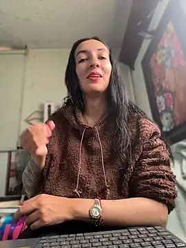 Snapshot of SALOME_KORLAND chatting on May 2026 04:00:02 PM SALOME KORLAND online show from May 2026 04:00:02 PM