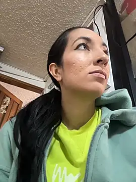 SALOME KORLAND online show from November 2025 12:49:01 PM