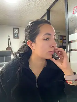 Snapshot of SALOME_KORLAND chatting on April 2026 12:41:01 PM SALOME KORLAND online show from April 2026 12:41:01 PM