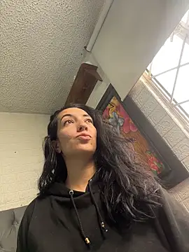 SALOME KORLAND online show from October 2025 02:28:02 PM