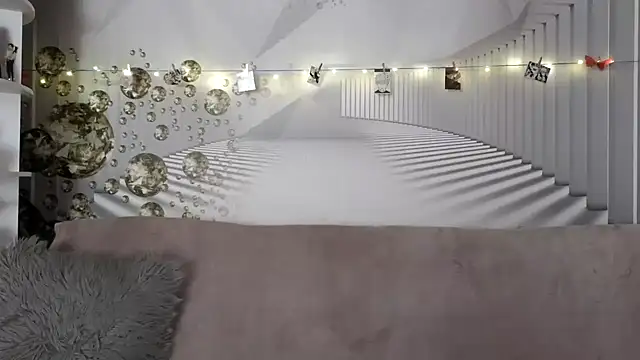 EvoletteLouLou online show from November 2025 03:15:01 PM