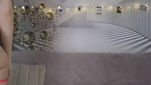 EvoletteLouLou online show from March 2026 09:38:02 AM