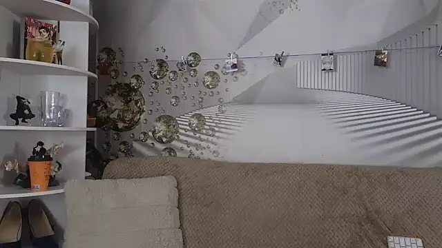 EvoletteLouLou online show from February 2026 01:22:01 PM