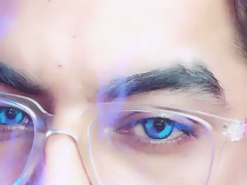 ChiseledCharm online show from October 2025 07:15:02 PM