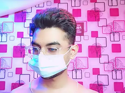 ChiseledCharm online show from November 2025 07:06:02 PM