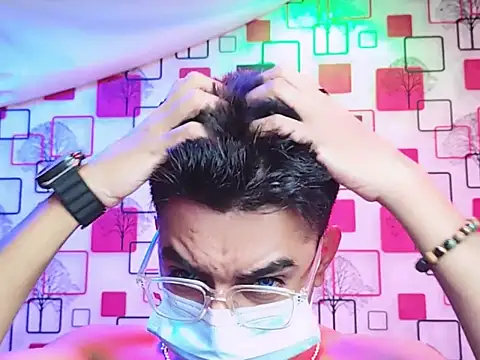 ChiseledCharm online show from November 2025 07:52:02 PM