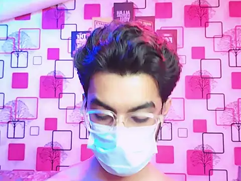 ChiseledCharm online show from October 2025 07:47:02 PM