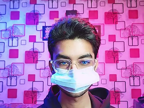 ChiseledCharm online show from December 2025 08:14:01 PM