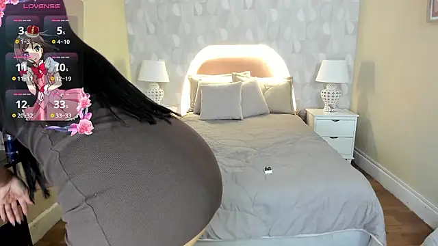 isabella milf  online show from February 2026 07:11:02 PM