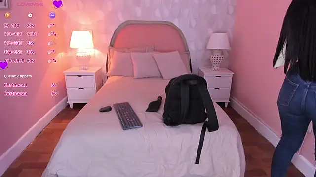 isabella milf  online show from April 2026 08:14:02 PM