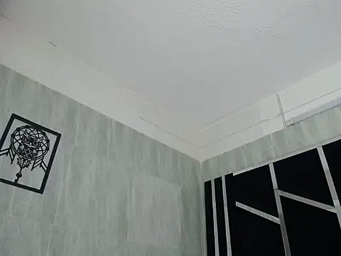 chaniesmith69x online show from September 2025 05:46:01 AM