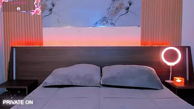 samanthaa moon online show from April 2026 12:57:02 AM