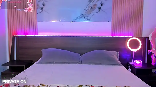 samanthaa moon online show from January 2026 12:06:02 AM