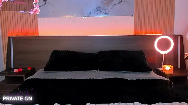 samanthaa moon online show from March 2026 12:15:02 AM