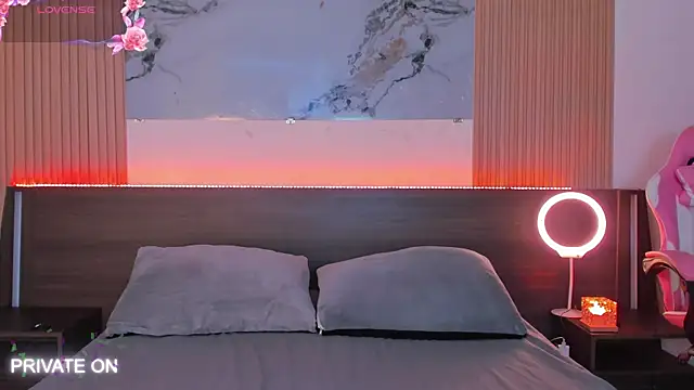 samanthaa moon online show from February 2026 11:49:01 PM