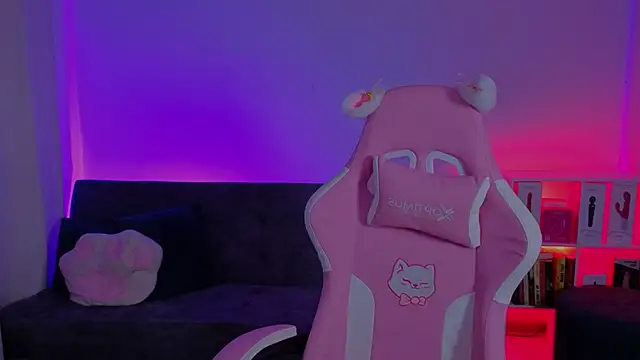 Gaby  Howards online show from March 2026 07:04:02 PM