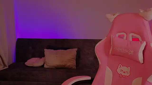 Gaby  Howards online show from March 2026 07:03:02 PM