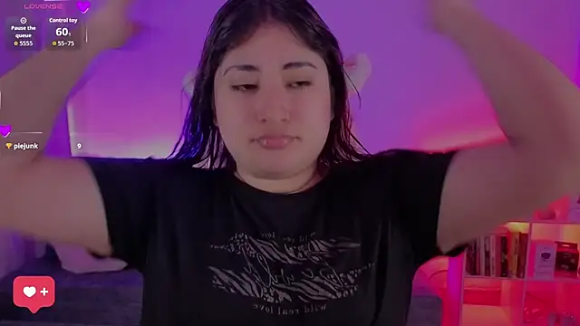 Gaby  Howards online show from March 2026 07:05:02 PM