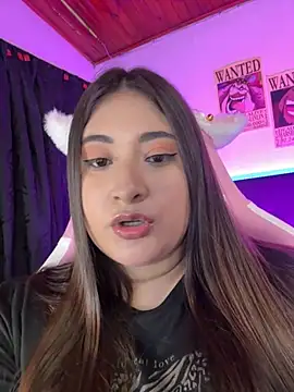 Gaby  Howards online show from November 2025 07:03:01 PM