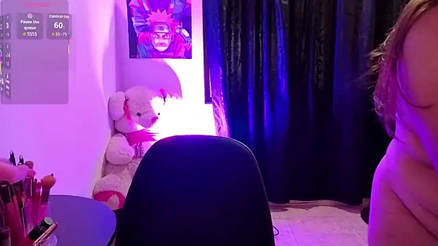 Gaby  Howards online show from October 2025 07:02:01 PM