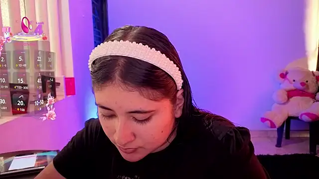 Gaby  Howards online show from September 2025 07:47:02 PM