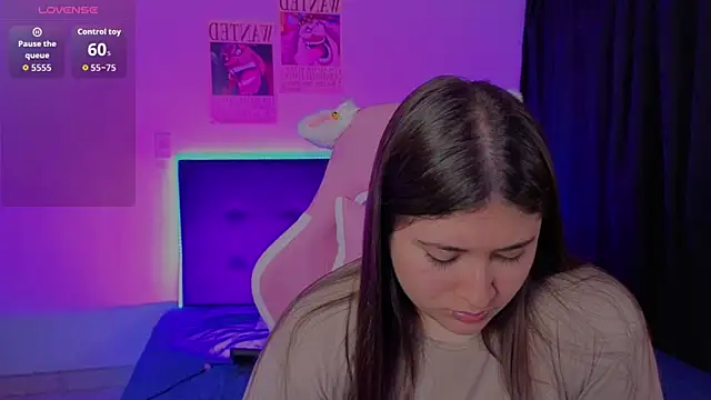 Gaby  Howards online show from November 2025 07:03:01 PM