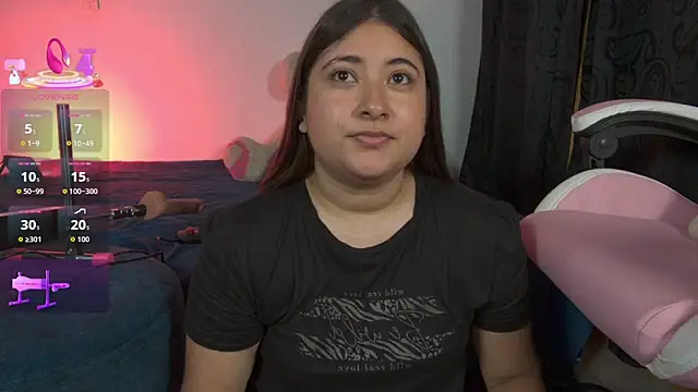 Gaby  Howards online show from November 2025 06:44:01 PM