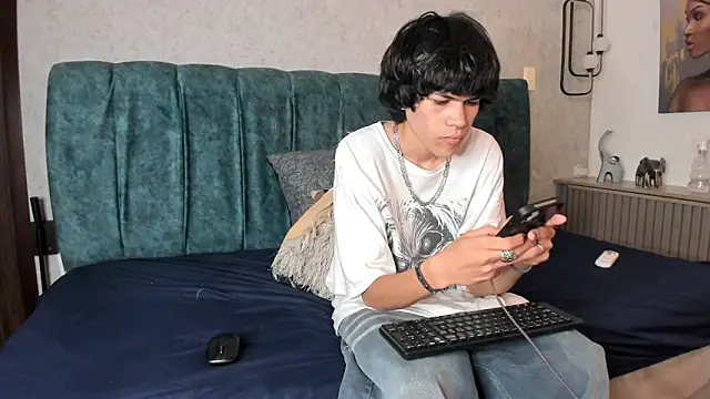 Diamond twink online show from June 2026 03:21:01 PM
