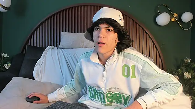 Diamond twink online show from July 2026 05:47:02 AM