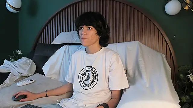 Diamond twink online show from July 2026 06:43:02 AM