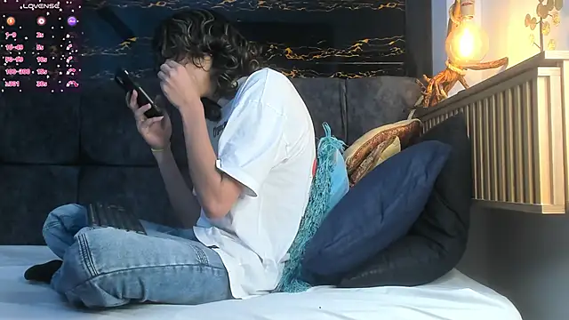 Diamond twink online show from November 2025 03:49:02 AM