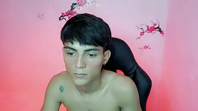 Snapshot of Thommy_cute chatting on September 2025 06:14:01 PM Thommy cute online show from September 2025 06:14:01 PM