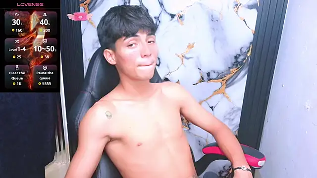 Thommy cute online show from January 2026 08:12:01 PM