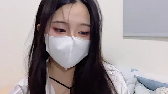 Snapshot of LHeart chatting on September 2025 01:50:01 PM LHeart online show from September 2025 01:50:01 PM