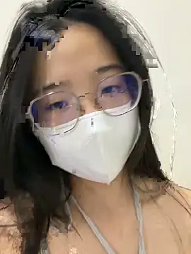 LHeart online show from April 2026 02:32:02 PM