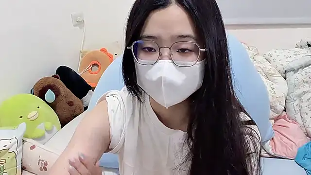 LHeart online show from April 2026 02:44:02 PM