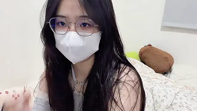 LHeart online show from March 2026 01:43:02 PM