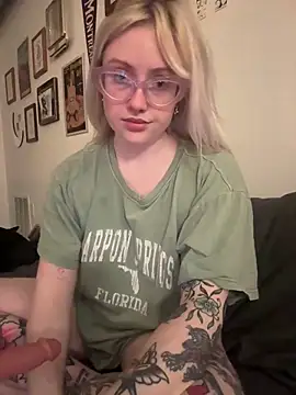 seeunexttuesday online show from November 2025 12:16:02 AM